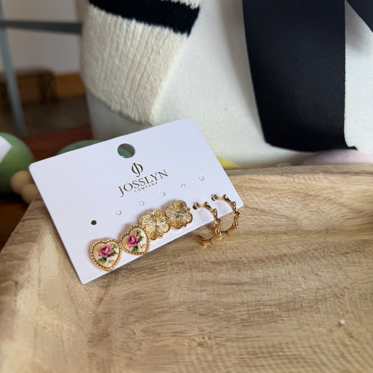 Floral & Textured Gold Set