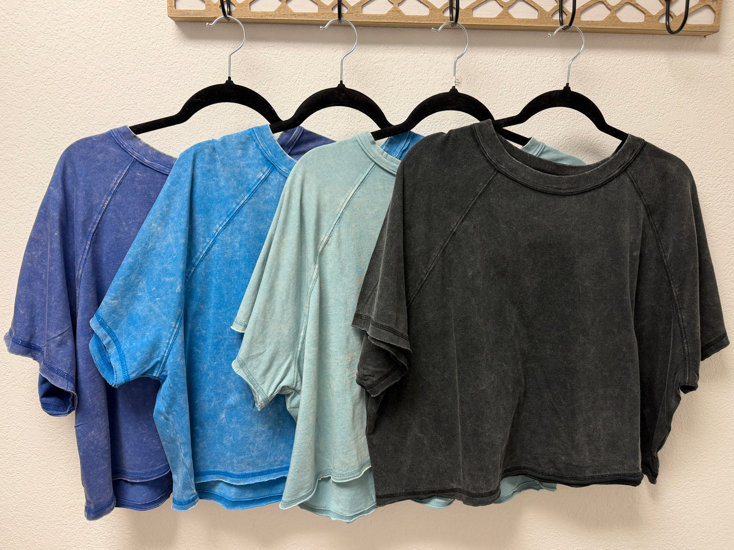 Round Neck Cropped Tee